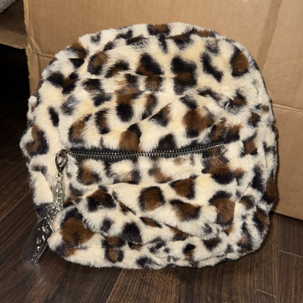 Gilda Paris Leopard Print Faux Fur Mini Backpack - Picture 2 of 7